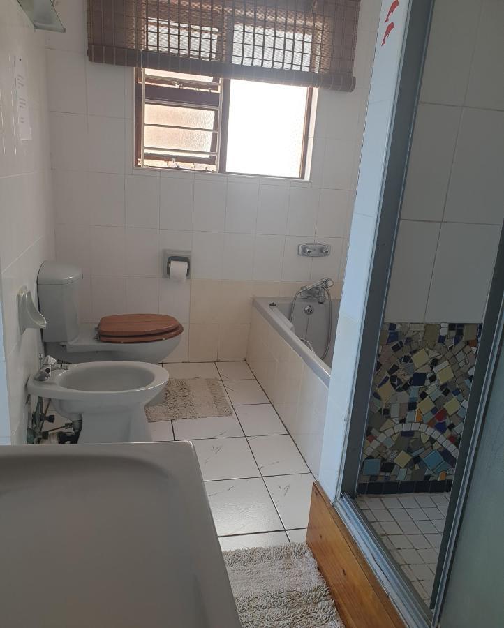 Deep Blue Guest House Amanzimtoti Exterior photo