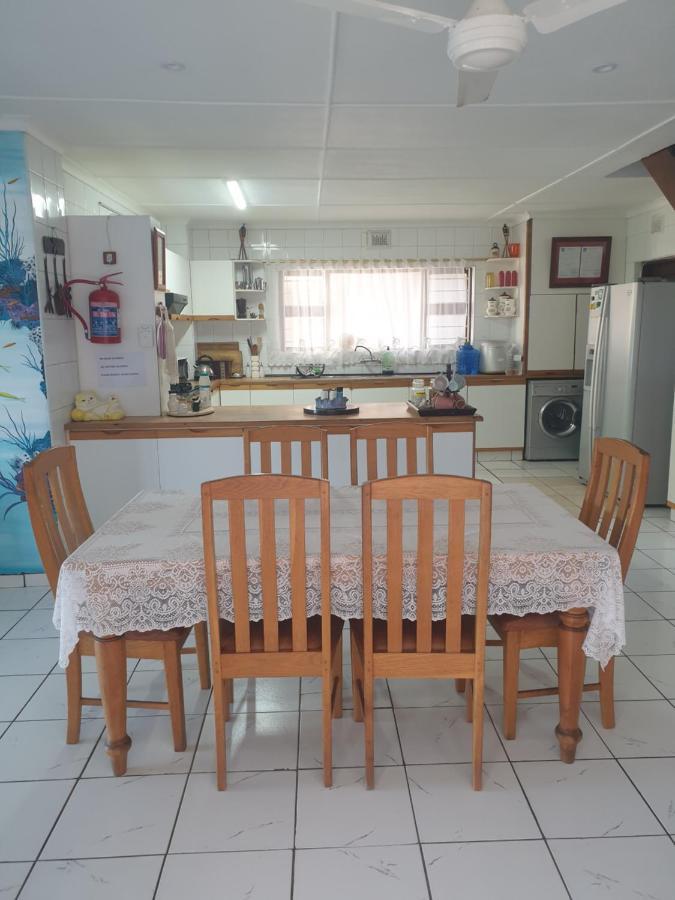 Deep Blue Guest House Amanzimtoti Exterior photo